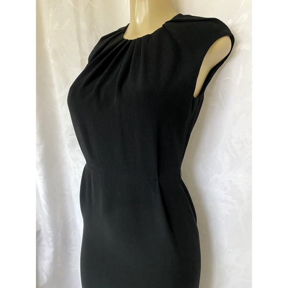 Carolina Herrera Little Black Dress Sheath Sleeveless Crew Neck Pleat Zi… - Picture 6 of 9